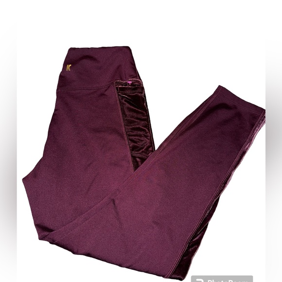 PINK LEGGINGS (Velvet sides and has two pockets L/R) - Picture 6 of 12